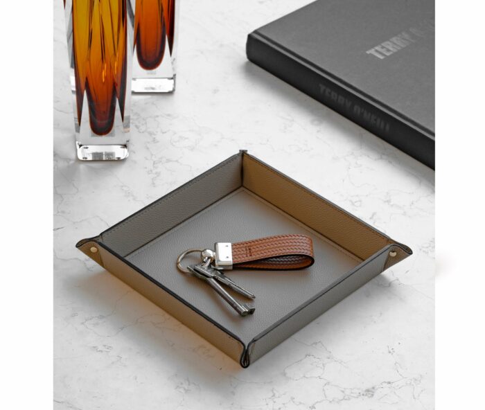 Vassoio Rigido Quadrato Svuotatasche di Pinetti 1 - immagine 2